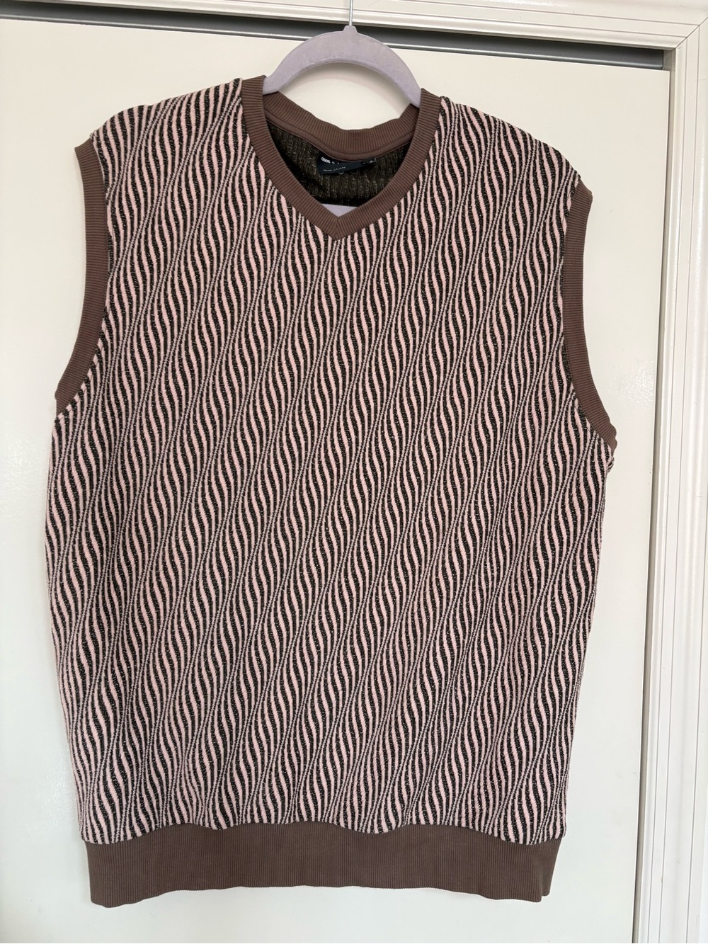 ASOS pink and brown oversized sweater vest - medium